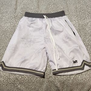 Savs shorts in the                   A Ma Maniere colorway